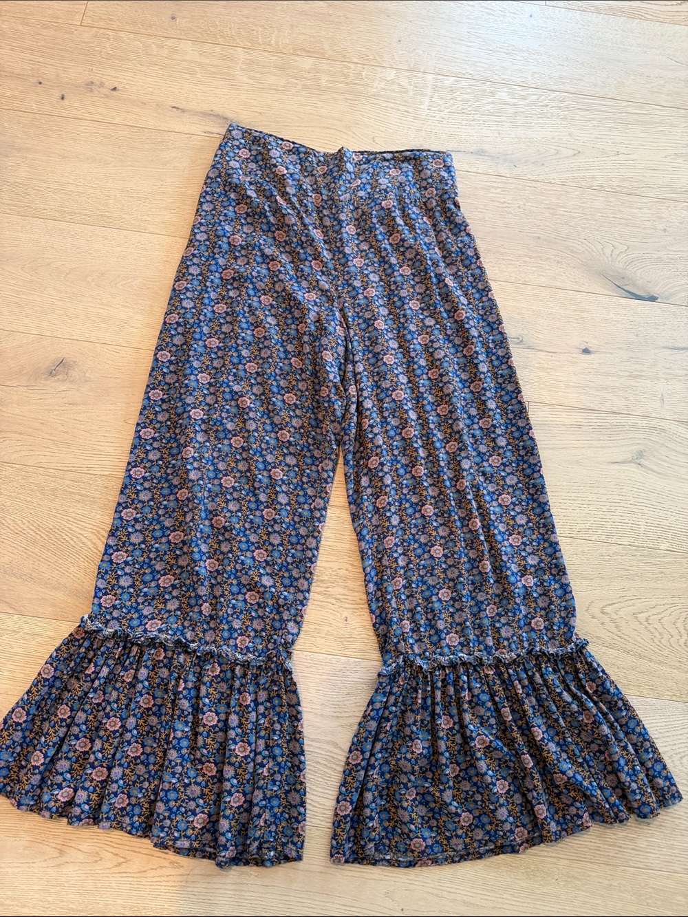 Natural Life Wide Leg Pants Women's Size Medium Pull On Palazzo Smocked Floral - Picture 3 of 6